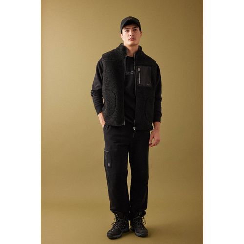 Man Oversize Fit Discovery Licensed Wide Leg Sweatpants