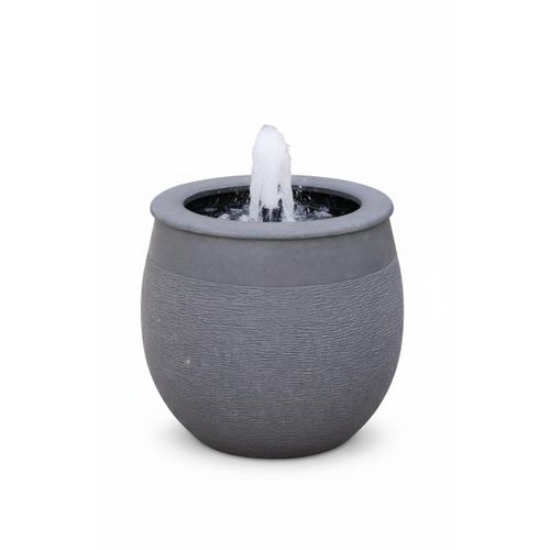 نافورة مياه