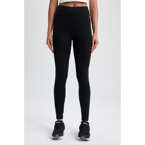 Woman Legging Fit Leggings - Black