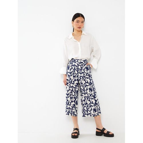 Elastic Waist Comfortable Fit Floral Women's Capri