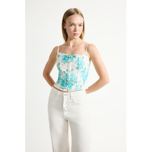 Slim Fit Printed Square Collar Tank Top