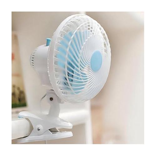 This electric clip-on desk fan can be placed on any smooth, tiled, glass, or even kitchen door, ensuring the rotating fan head cools a large part of the room.