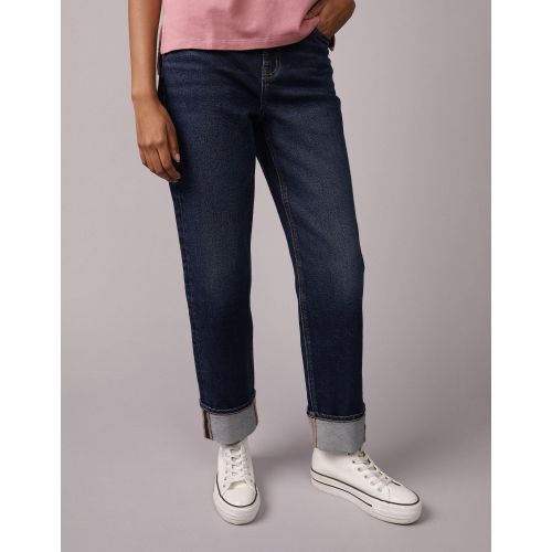 جينز مرن بقصّة ساق مستقيمة وخصر عالي بطول يصل إلى الكاحل