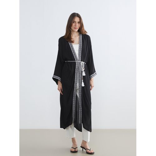 Shawl Collar Embroidered Woman Kimono
