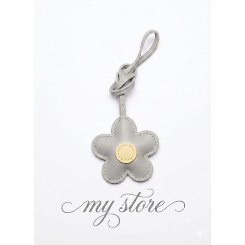 Flower-Shaped Women's Bag Charm – Soft Leather Handbag Accessory