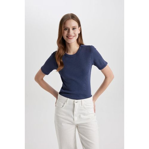 Slim Fit Slim Cut Crew Neck Washed Faded Effect Basic Plain Short Sleeve T-Shirt