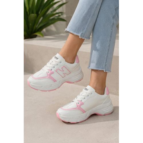 A stylish women’s sneaker designed to combine everyday comfort L-35-PINK