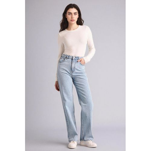 Straight Leg High Waist Large Jeans