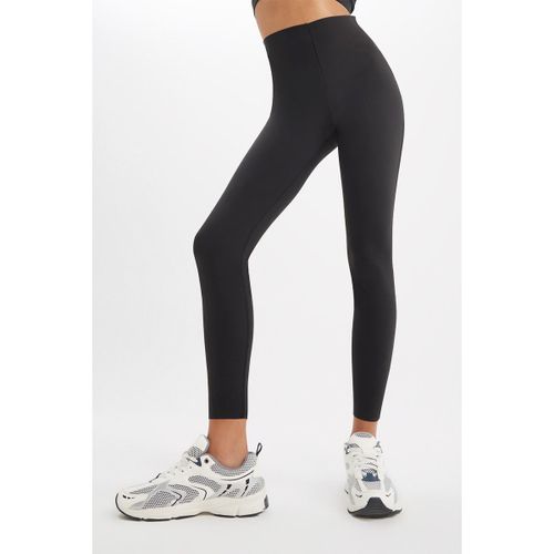 Woman Legging Fit Leggings - Black