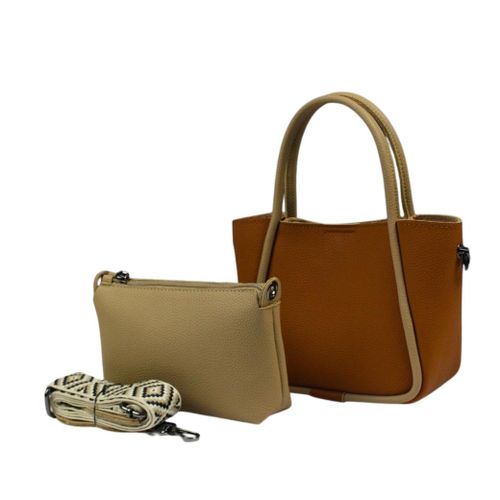 A stylish and charming mini handbag-camel