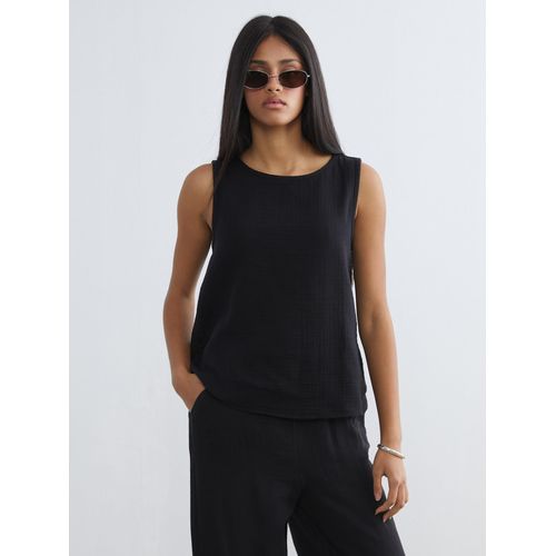 Crew Neck Textured Muslin Blouse