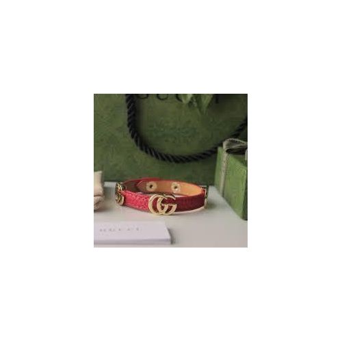 Women's green belt with a double gold buckle