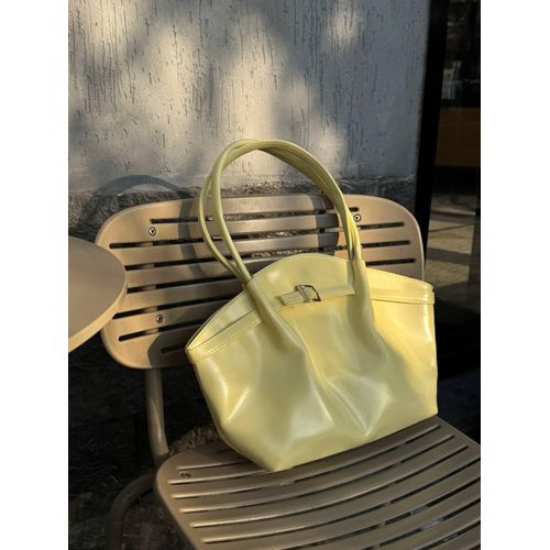 Large and fashionable bow bag