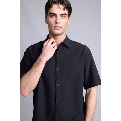 Boxy Fit Crinkle Short Sleeve Shirt