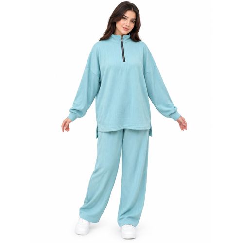 Women's casual two-piece set featuring a half-zip at the chest.