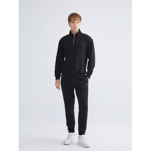 Standard Fit Men's Jogger Sweatpants