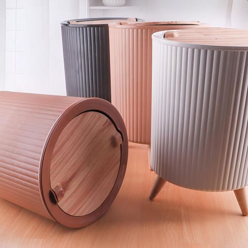 Stylish Plastic Trash Can with Wooden Lid, Suitable for Home Spaces Including Kitchen, Bathroom, Living Room, Office, Dining Area (Black)