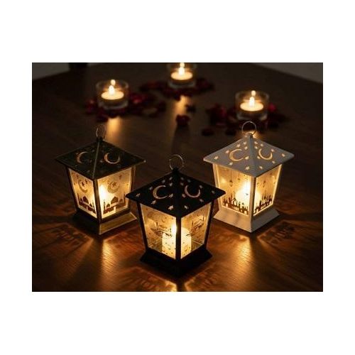 Ramadan lantern with its decorative copper lantern hanger, a luxurious decoration for celebrations, measuring 13*9 cm.