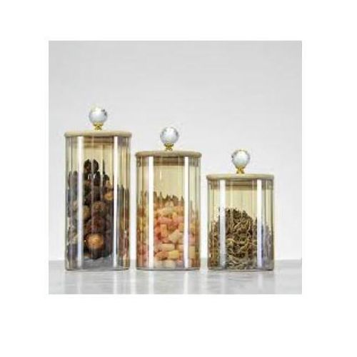 A set of 3 practical glass jars for storing food in a stylish and airtight manner.