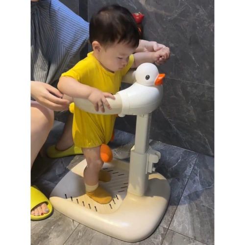 Ducky Bath Stand – Safety and Fun at Bath Time!
