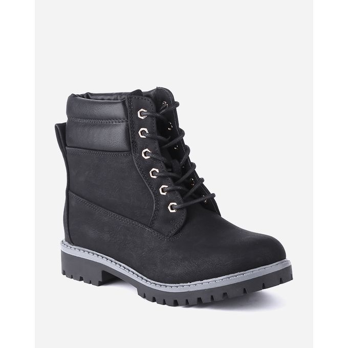 اشتري Joelle Classic Stoke Half Boots - Black في مصر