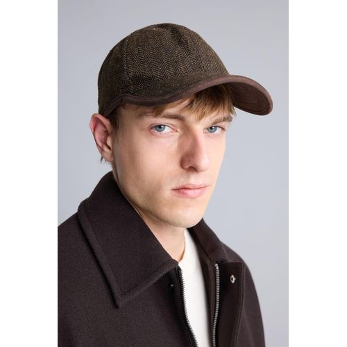 Man Cachet Hat