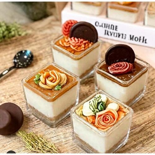 6-Piece Square Clear Glass Bowl Set - Safe and Convenient Microwave Use: This glass bowl is microwave-safe, allowing you to safely reheat and heat your food directly in the microwave. Durable Glass Construction: Made