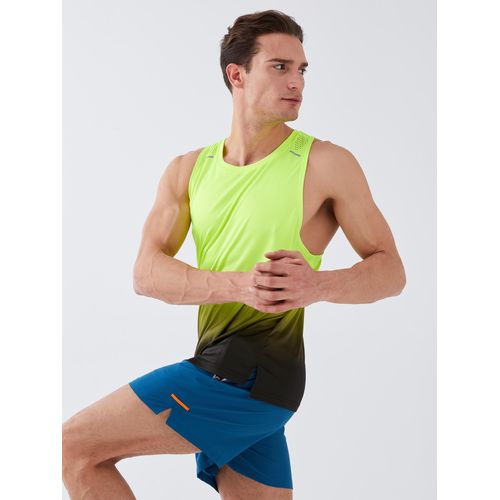 شورت رياضي ضيق للرجال من LC Waikiki