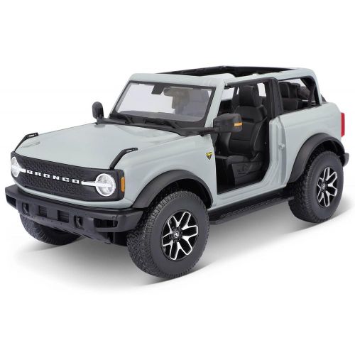 2021 Ford Bronco Badlands (No Door) 1/18 Diecast Model - Grey - 31457