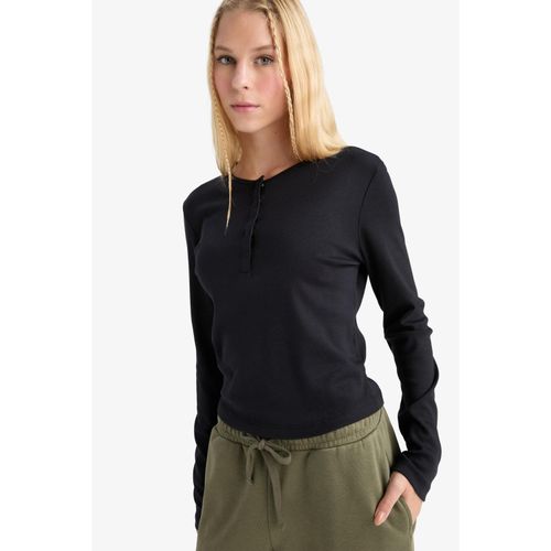 Fitted Buttoned Neck Ribbed Long Sleeve T-Shirt