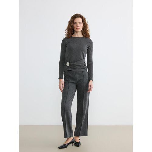 Women's Loose Fit Patterned Pleated Trousers