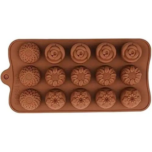 Rose-themed silicone mold with luxurious patterns, 15 cavities, perfect for chocolates and sweets.
