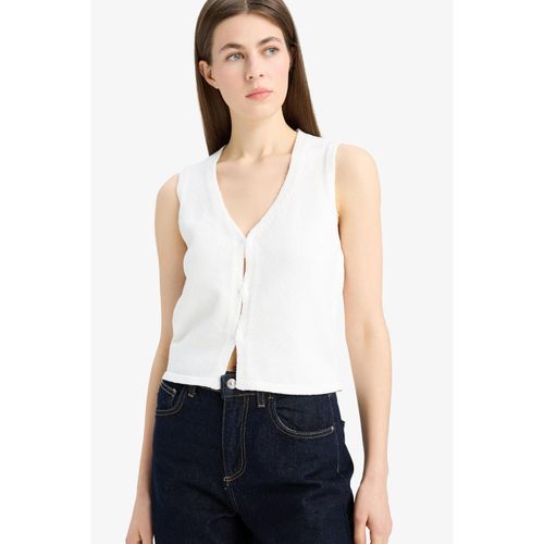 Fitted V-Neck Basic Buttoned Vest