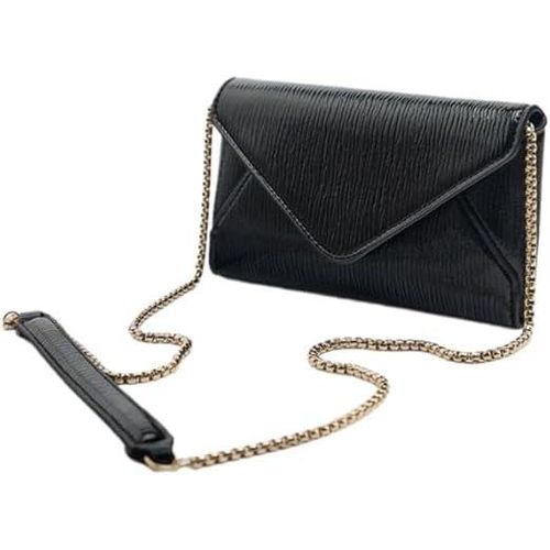 A shimmering evening clutch bag with a gold chain and modern design, 18 cm * 10 cm, adding a touch of elegance and luxury to your look for special occasions.