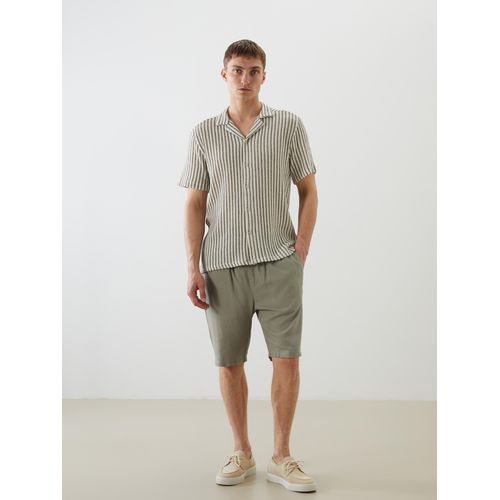 Standard Fit Linen Blend Men's Shorts