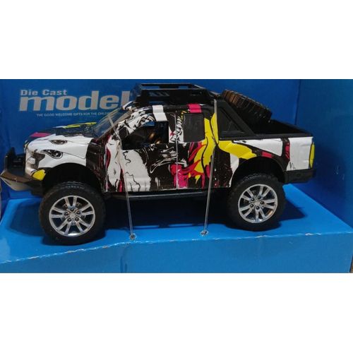 METAL COLORED CAR TOY