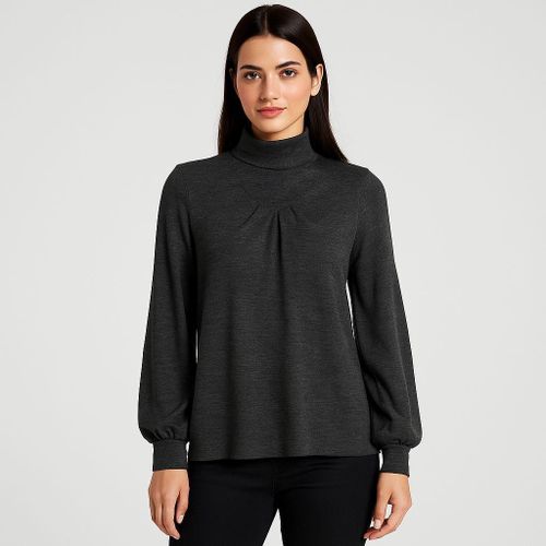 قميص صوف عادي باسك بياقة دائرية مرتفعة