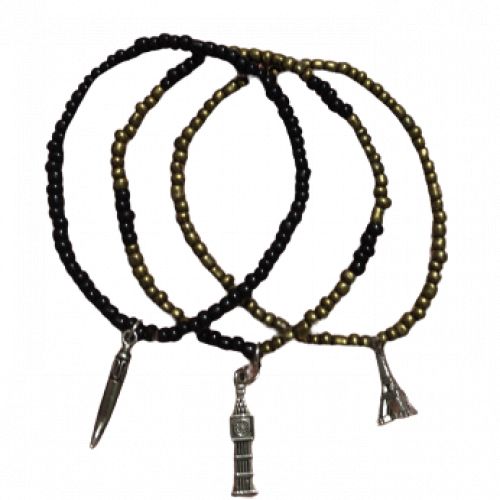 ثلاثة اسورة أنيقة من الخرز الاسود و الذهبي بدلايات جميلة بلون فضية