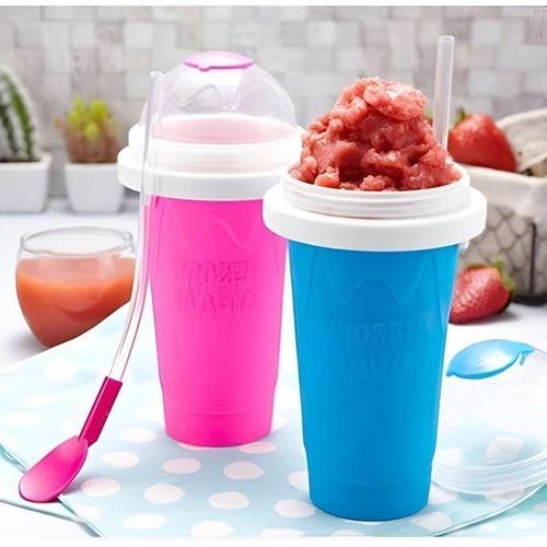 Cold Dessert Maker - A flexible silicone cup designed to produce creamy, thick frozen desserts such as ice cream and milkshakes, to ensure they stay cold during consumption.