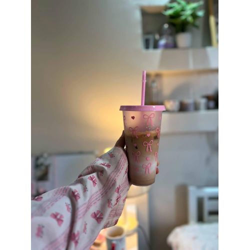 Trendy bow mug