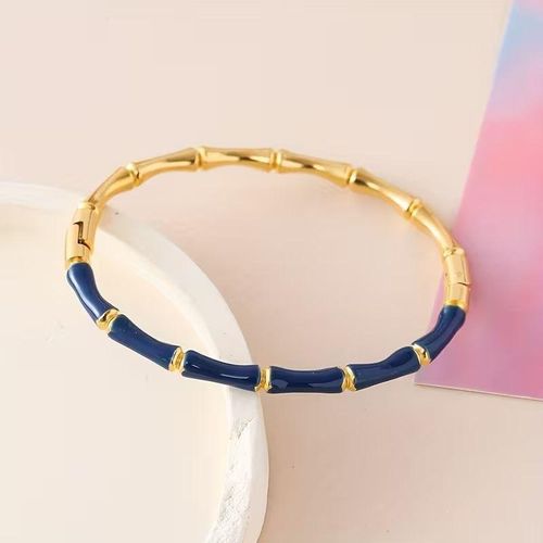 Bracelets crafted from premium stainless steel with a unique bamboo texture design in a variety of elegant colors, suitable for everyday wear and special occasions for both men and women.