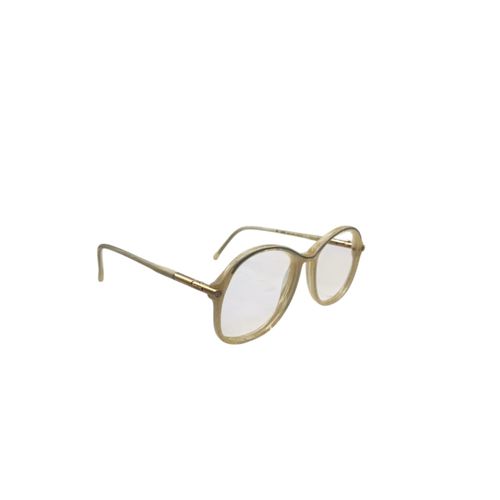 Medical Glasses Of The Finest Materials