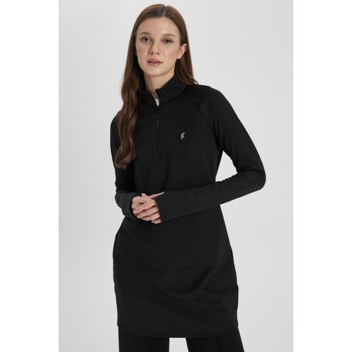 Woman Stand- Up Collar Long Fit Long Sleeve T-Shirt - Black