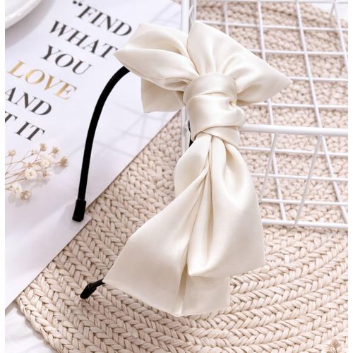 Classic wide padded headband – stylish Korean hair accessory for women and girls a practical headband for everyday use.