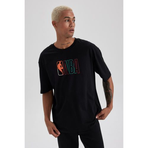 Man Oversize Fit-Nba Short Sleeve T-Shirt - BLACK