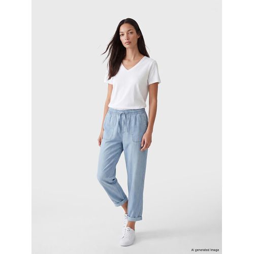 Elastic Waist Carrot Fit Women's Jeans
