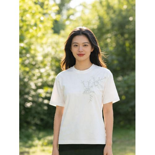 Women’s Elegant Embroidered Oversized Tee