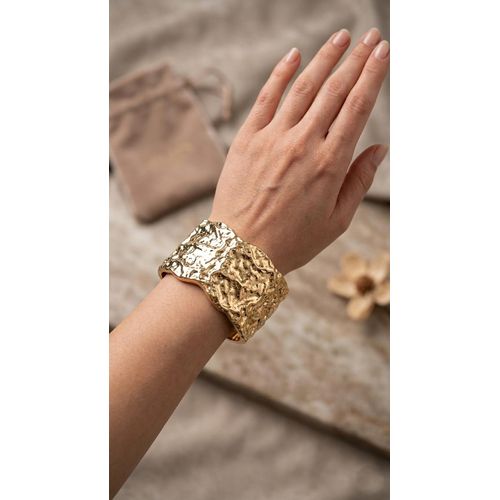 Textured Nugget Zinc Alloy Bracelet – Modern Statement Piece