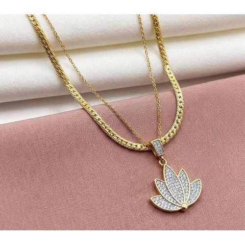 Feminine Radiance Set (Crystal Flower Necklace + Interlinked Chain) – An Alluring Contrast