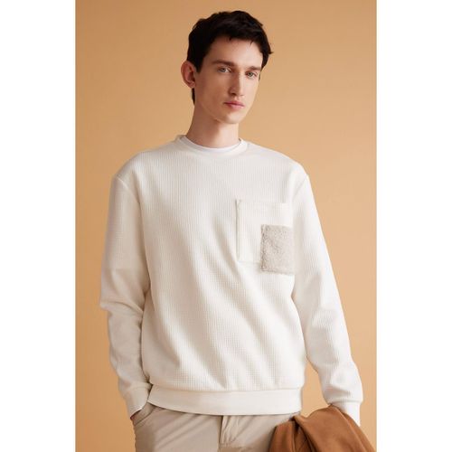 Man Crew Neck Regular Fit Sweat Shirt - Off White